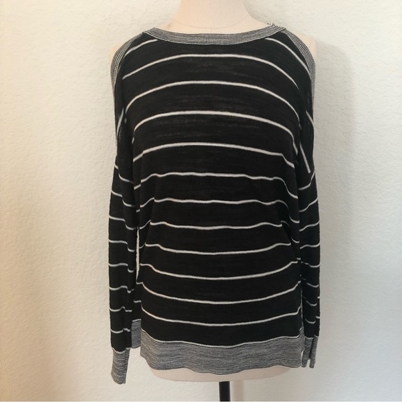 NWT Loft Cold Shoulder Pullover - Picture 2 of 8